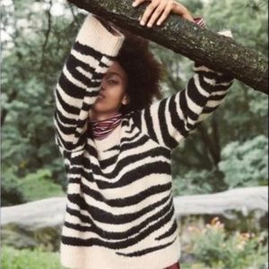 💥PRICE DROP💥 Shrunken Pullover Sweater in Tiger Stripe*